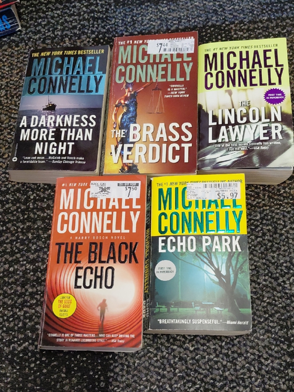 Michael Connelly Paperback Book Lot - Assorted Cover Colors